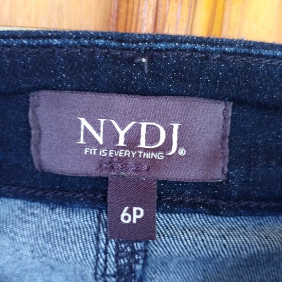 NYDJ Marilyn Straight jeans  LIKE NEW - Picture 2 of 7